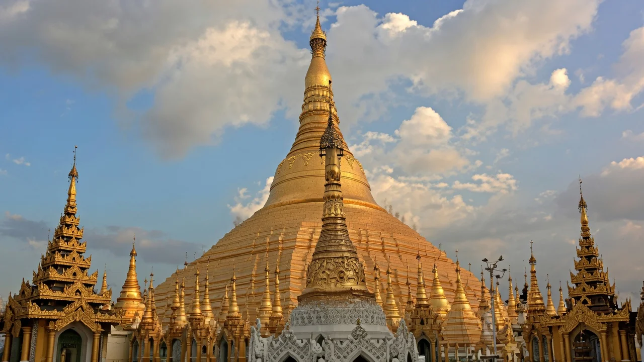 Yangon - Bago - Thanlyin - Yangon